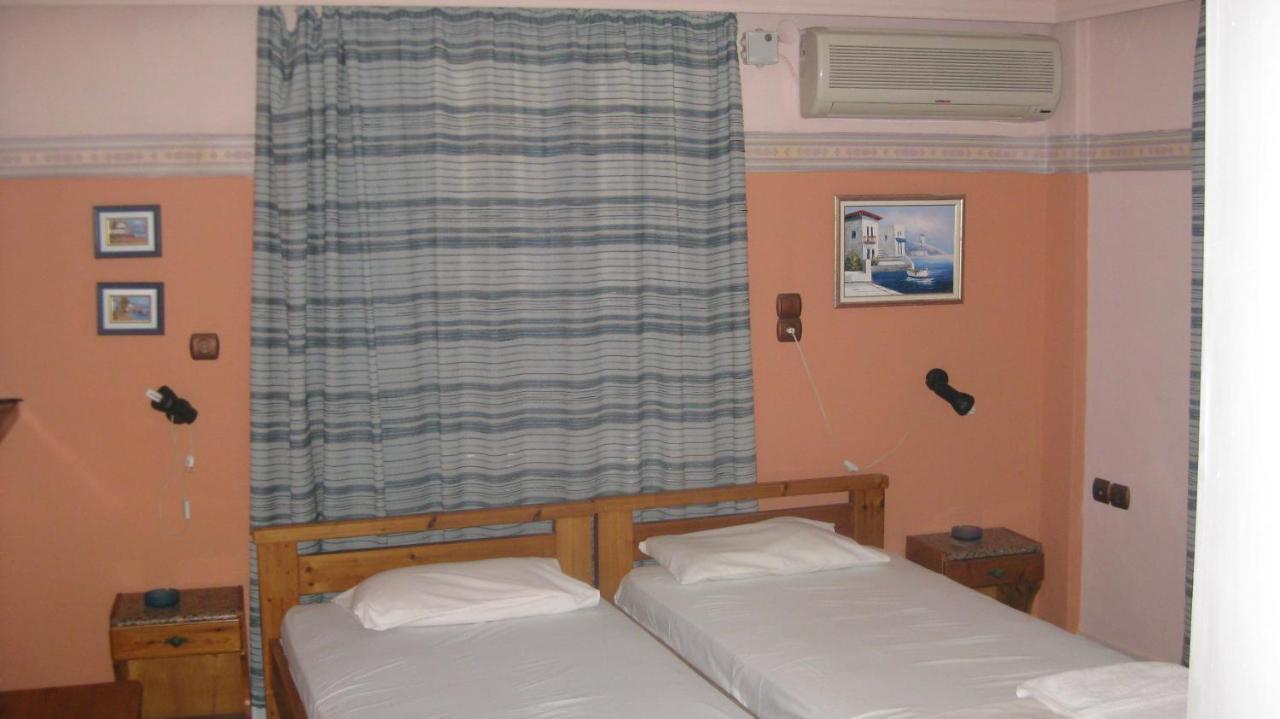 Theodora Aparthotel Makrýgialos Exterior foto